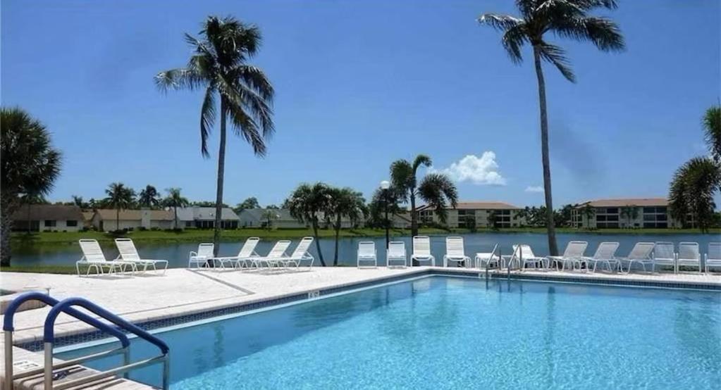 Association, Tennis Courts And Pool, Sleeps 4 - Cinnamon Cove Cozy Condo Форт Майерс Экстерьер фото